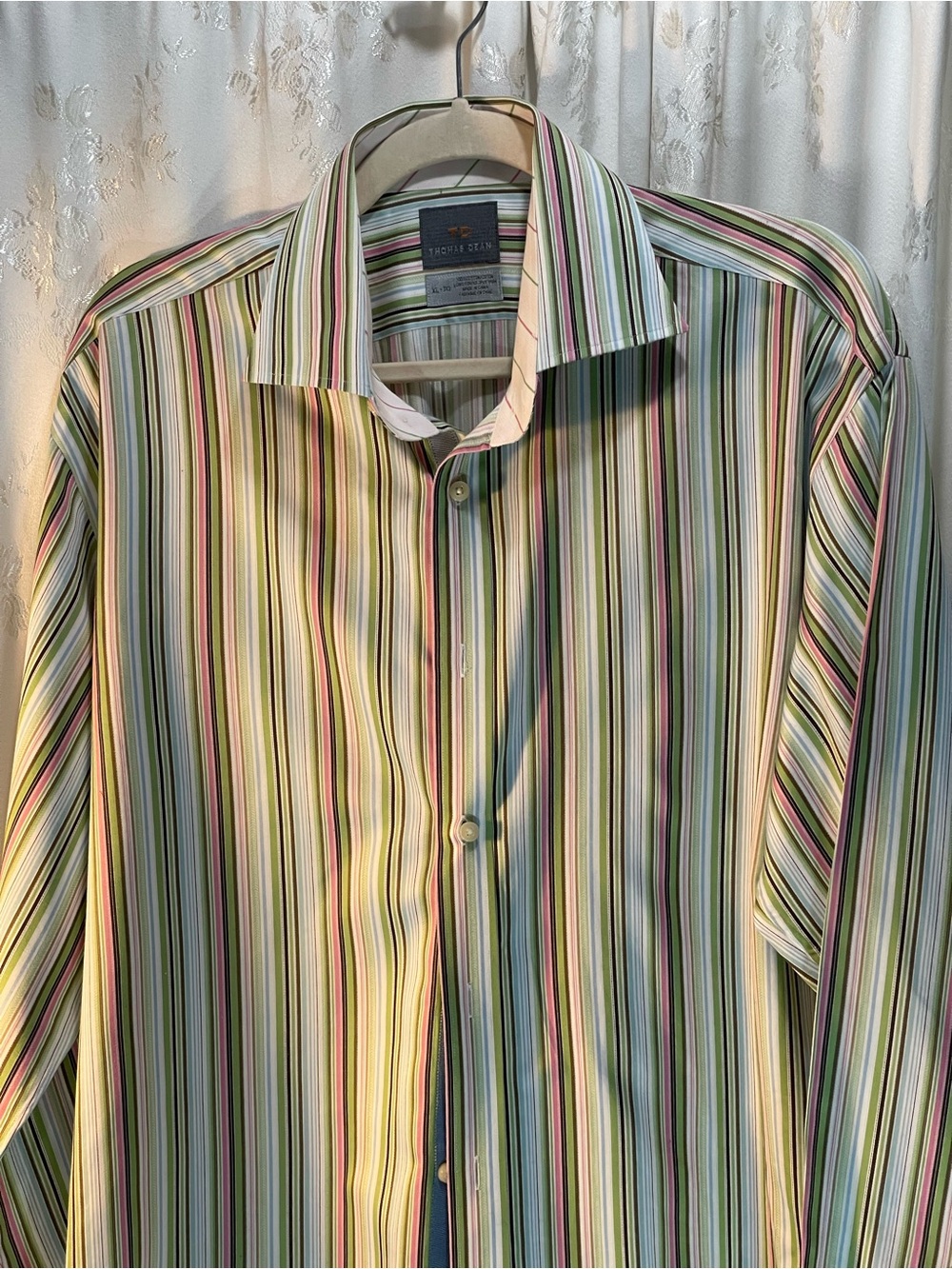 Thomas Dean Men's Green, Pink and Cream Striped Dress Shirt